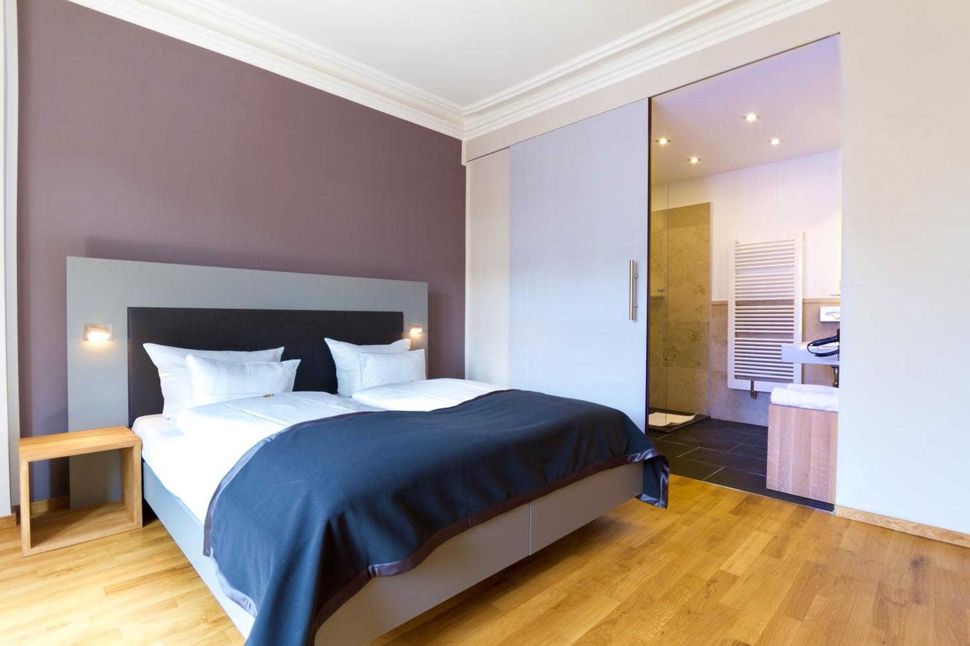 Qube Hotel Bergheim Хайдельберг Экстерьер фото