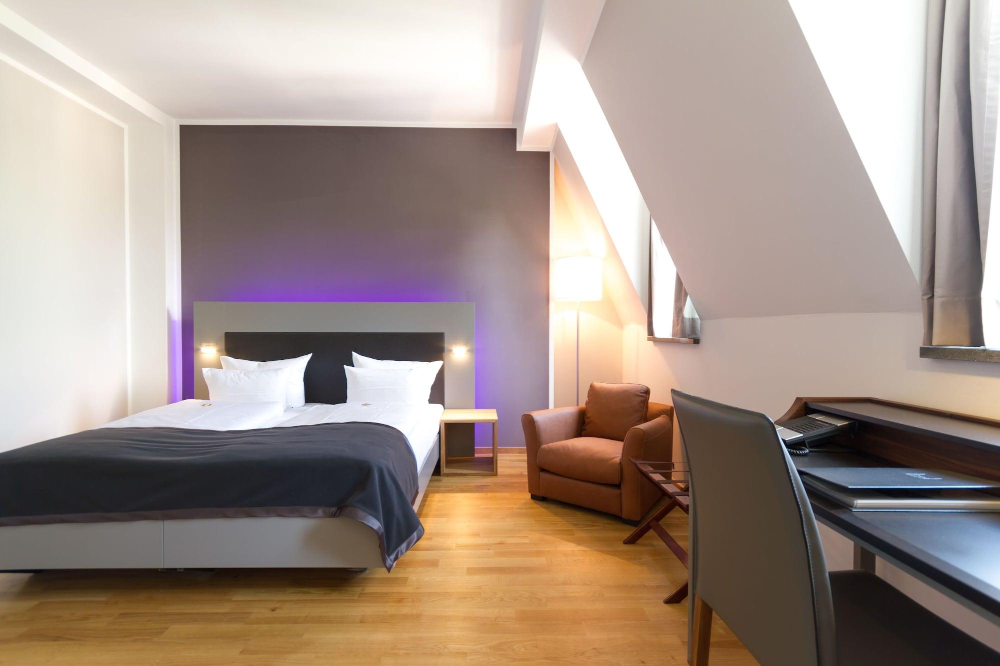 Qube Hotel Bergheim Хайдельберг Экстерьер фото