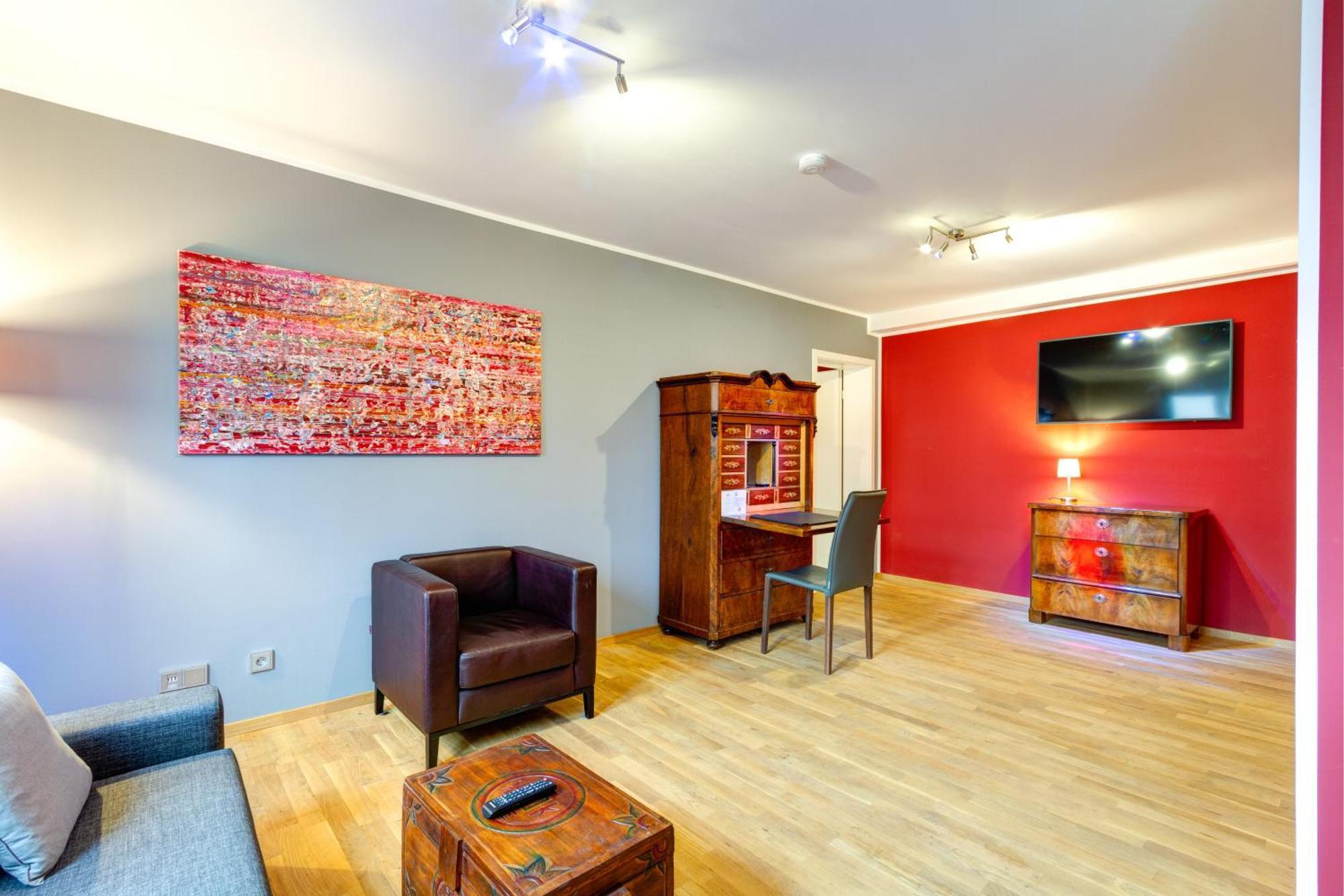 Qube Hotel Bergheim Хайдельберг Экстерьер фото
