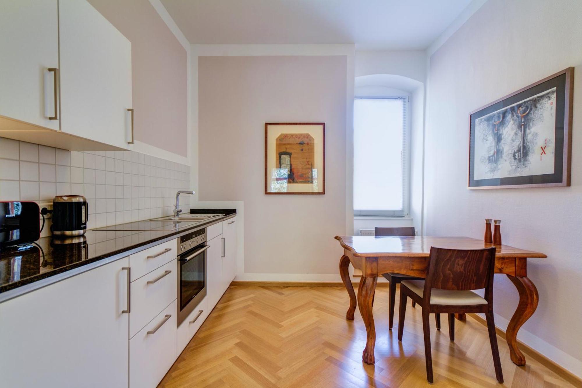 Qube Hotel Bergheim Хайдельберг Экстерьер фото