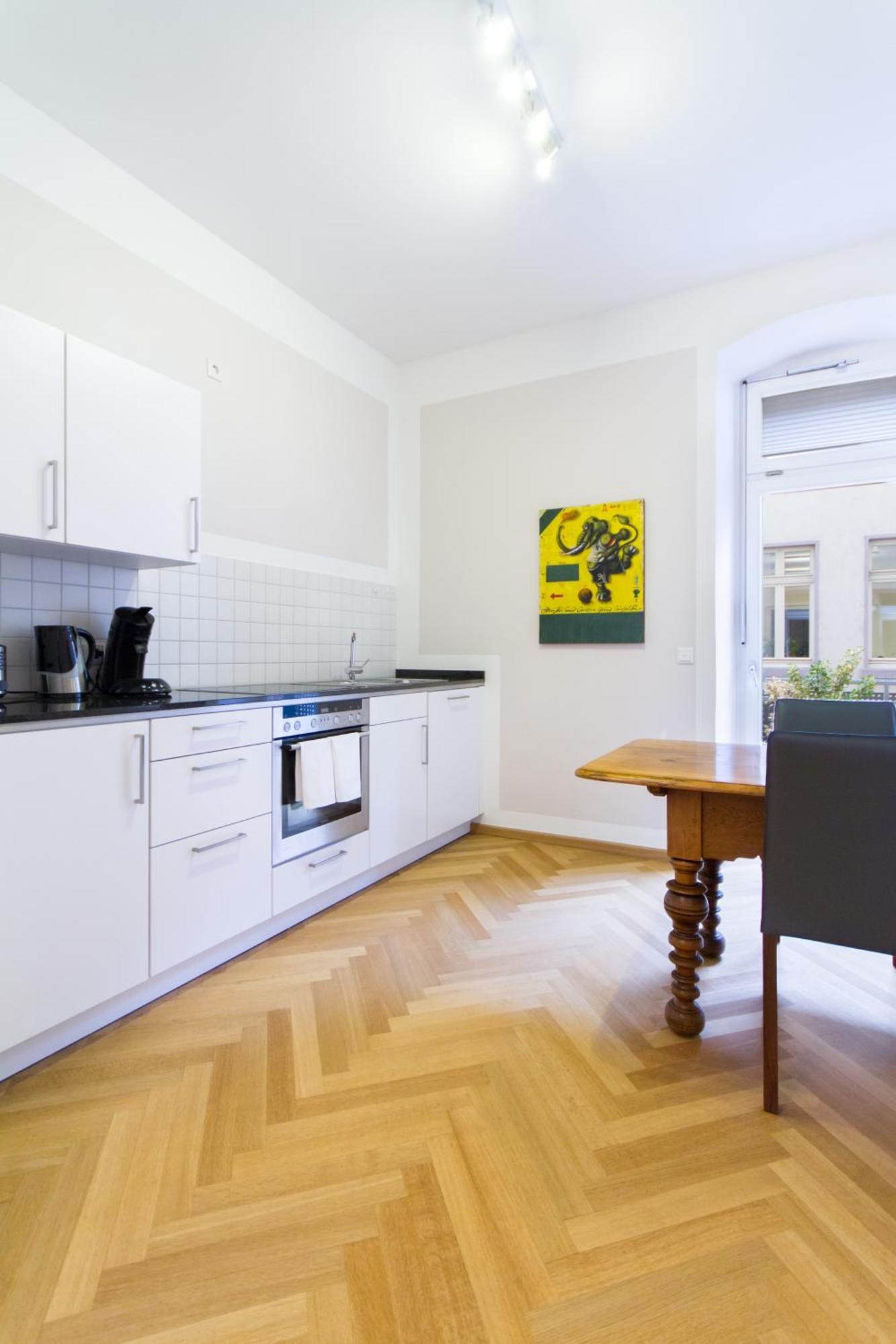 Qube Hotel Bergheim Хайдельберг Экстерьер фото